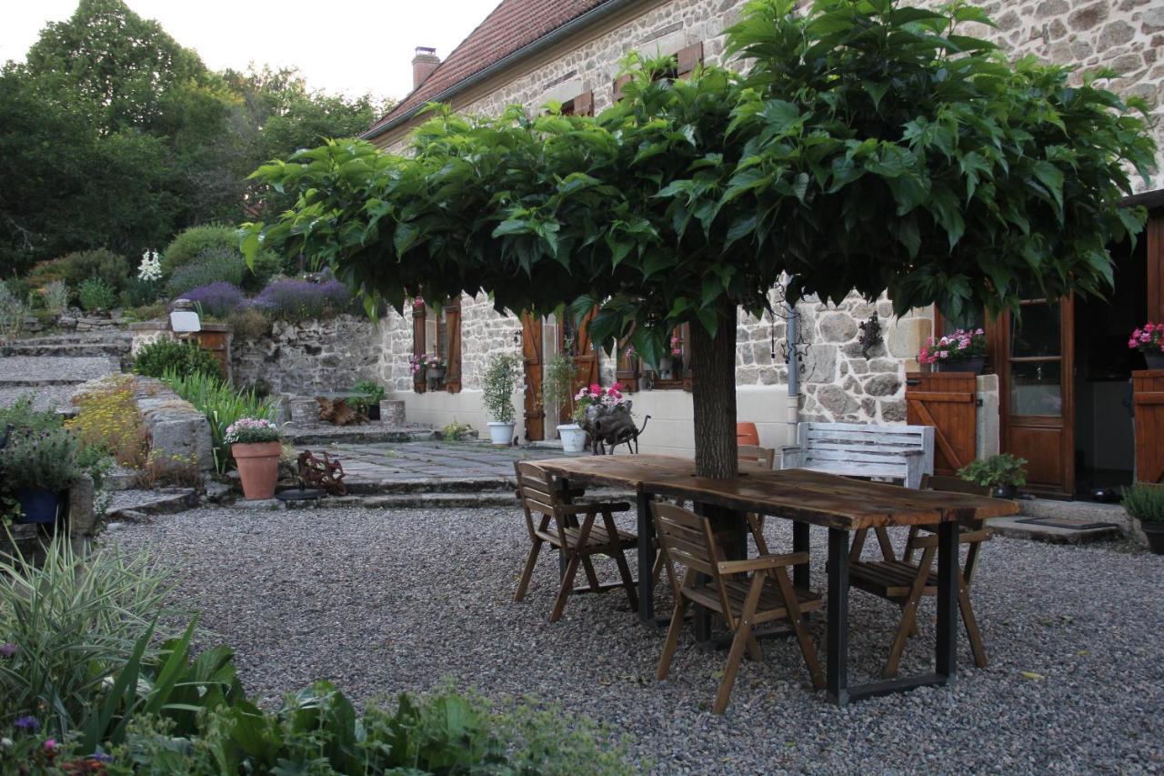 La Belle Ame Bed & Breakfast Saint-Priest-des-Champs Екстериор снимка
