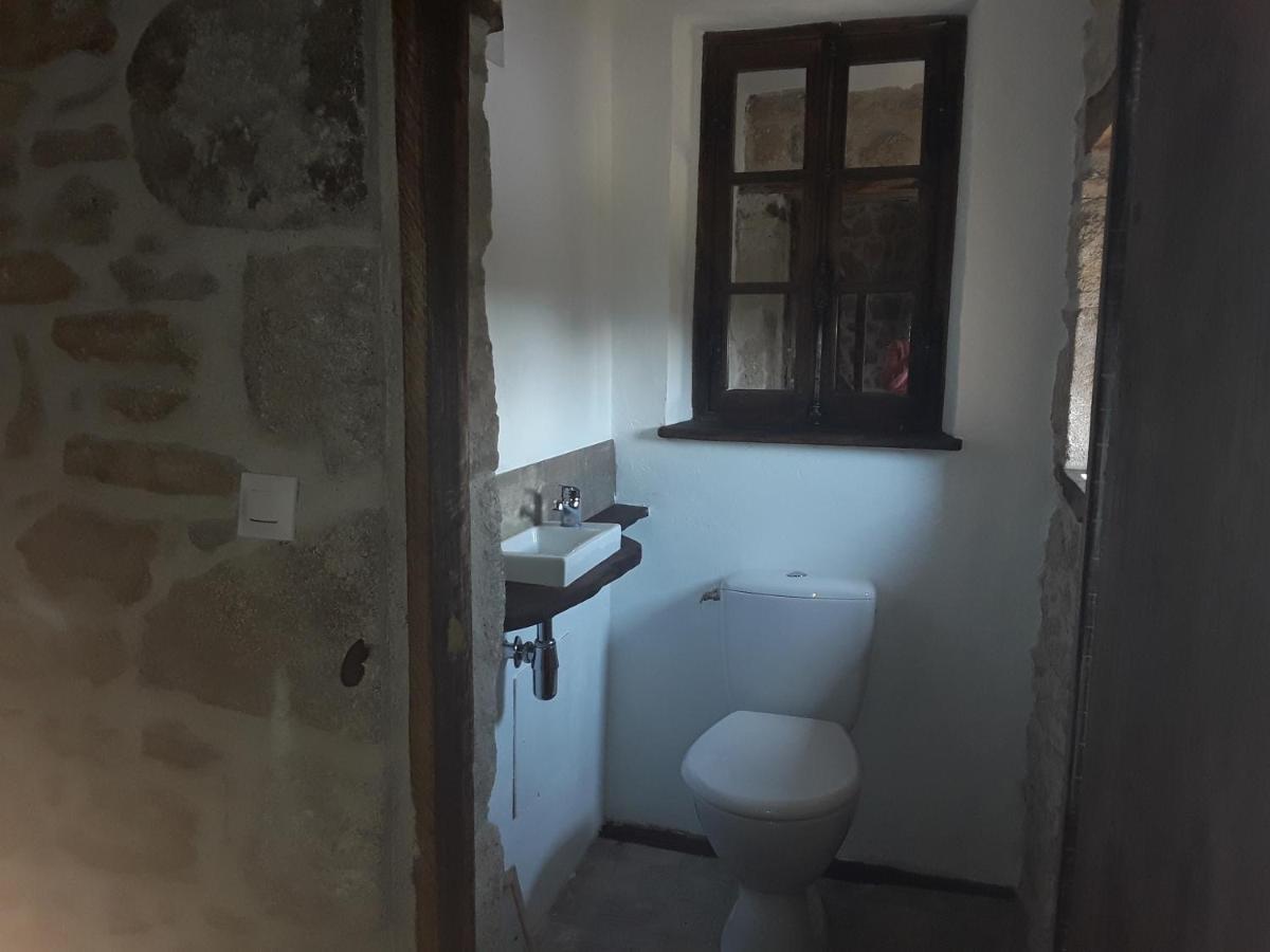 La Belle Ame Bed & Breakfast Saint-Priest-des-Champs Екстериор снимка